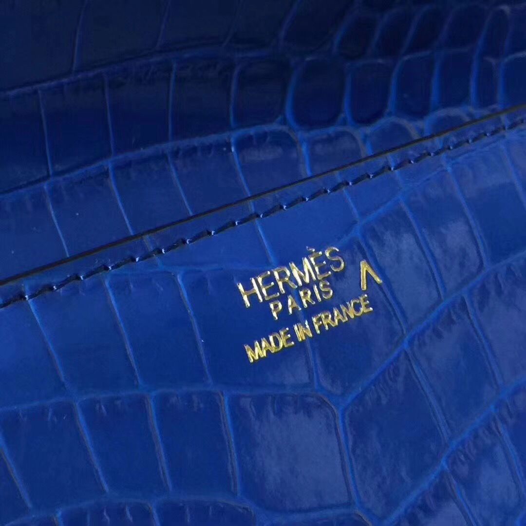 Hermes Medor Clutch Bag In Blue Crocodile Leather - Image 7