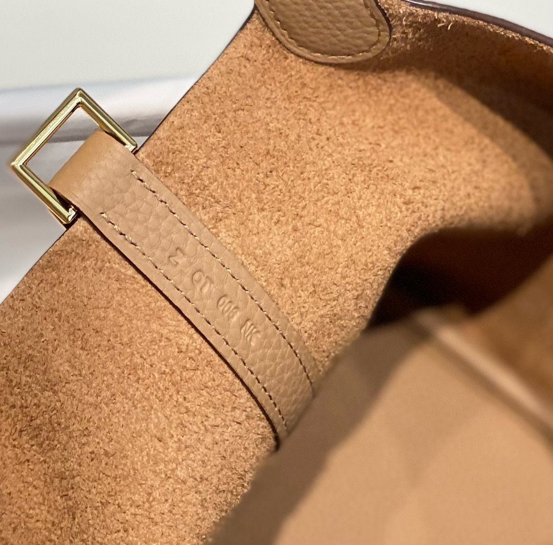 Hermes Picotin Lock 18 Bag In Chai Clemence Leather - Image 9