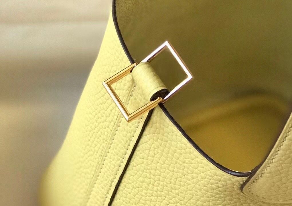 Hermes Picotin Lock 22 Bag In Jaune Poussin Clemence Leather - Image 8