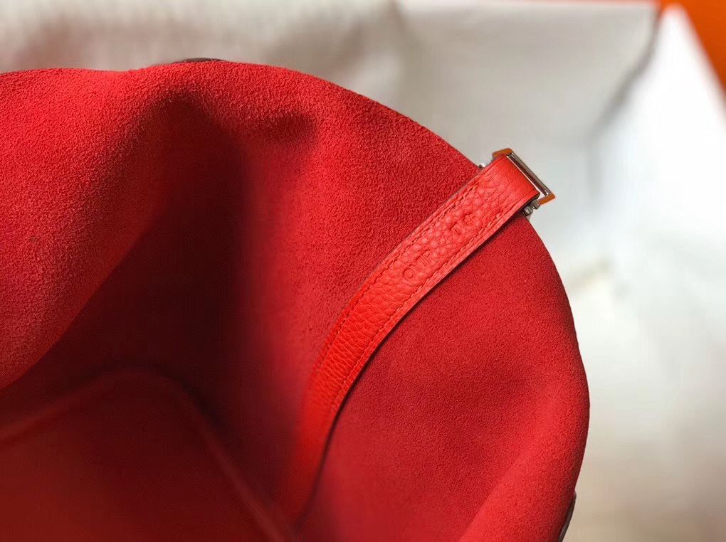 Hermes Picotin Lock 22 Bag In Red Clemence Leather - Image 8