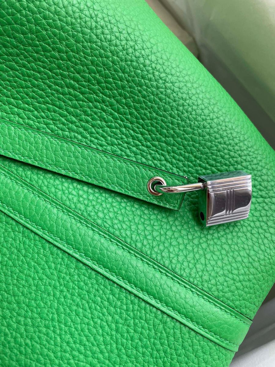 Hermes Picotin Lock 18 Handmade Bag in Bambou Clemence Leather - Image 4