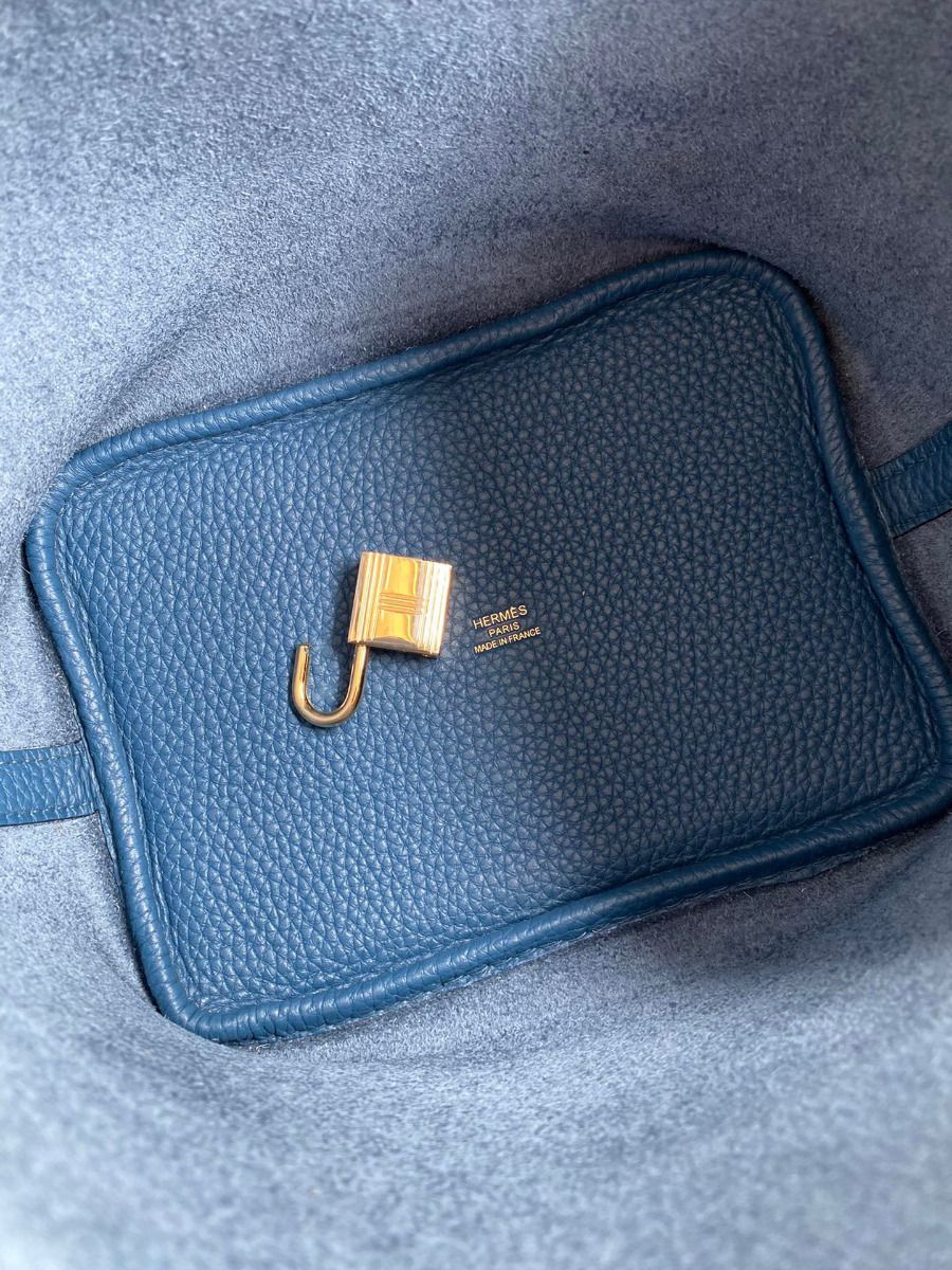 Hermes Picotin Lock 18 Handmade Bag in Deep Blue Clemence Leather - Image 6
