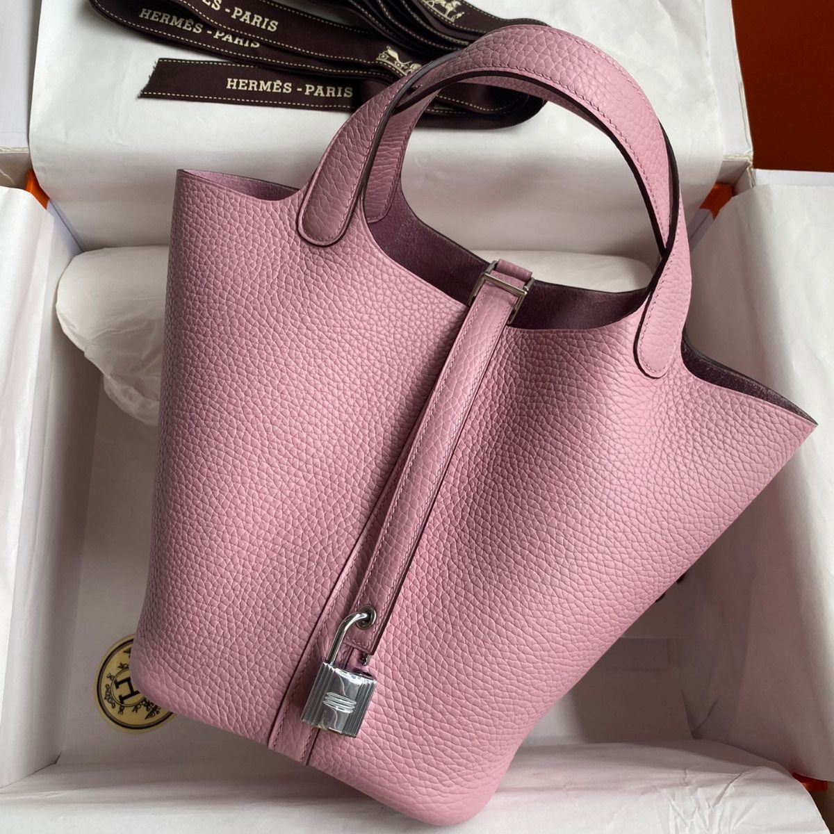Hermes Picotin Lock 18 Handmade Bag in Mauve Sylvestre Clemence Leather - Image 3