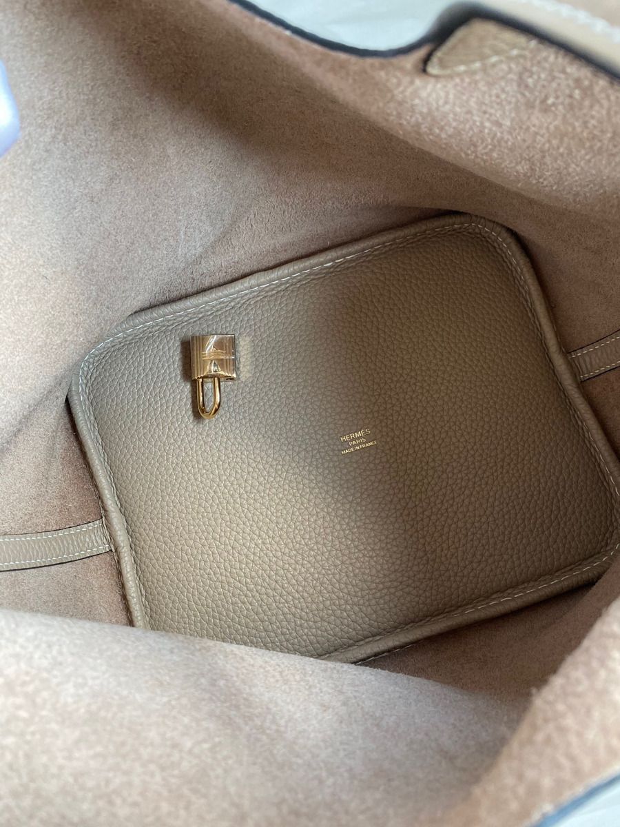 Hermes Picotin Lock 22 Handmade Bag in Tourterelle Clemence Leather - Image 7