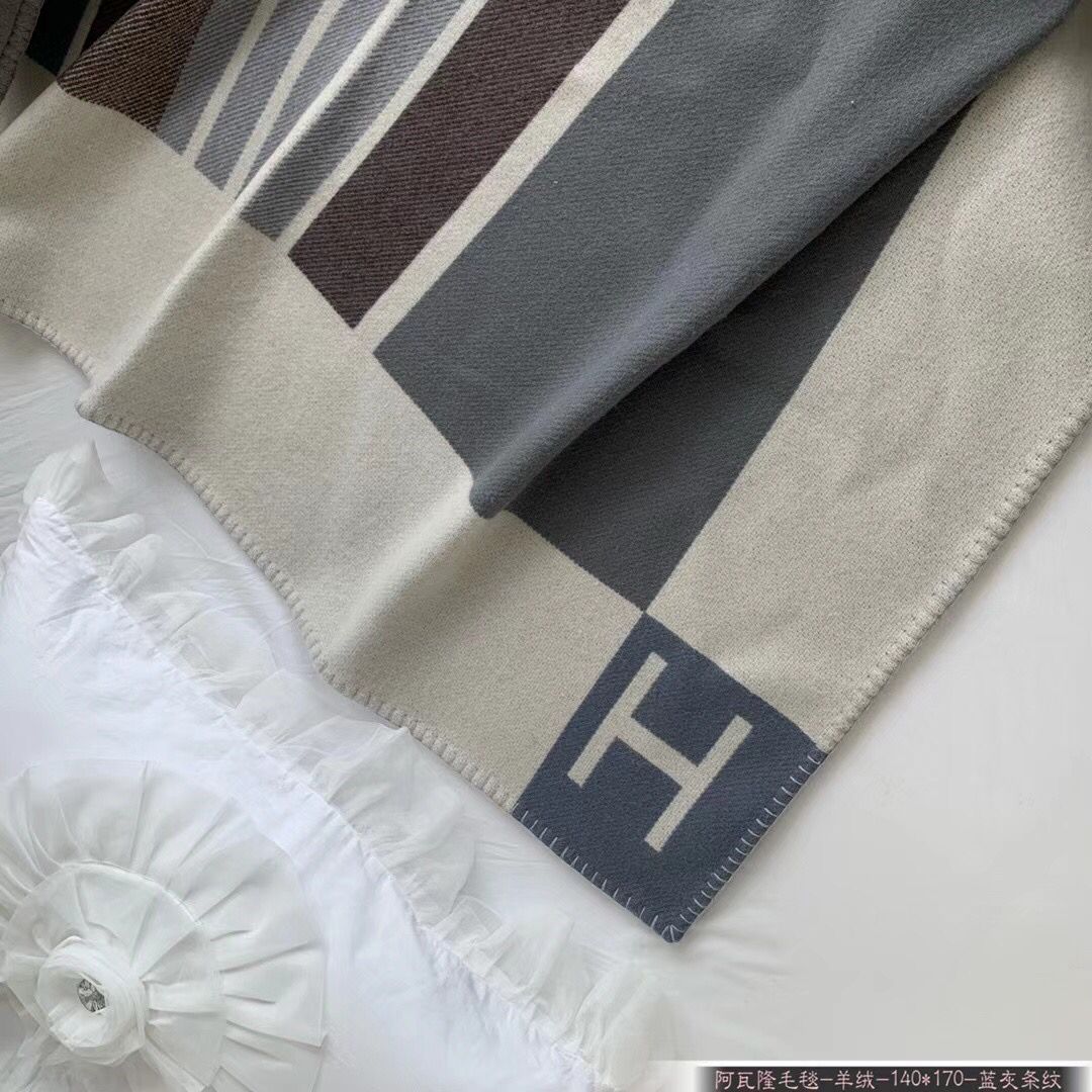Hermes Ecru Gris Avalon Vibration Throw Blanket - Image 7
