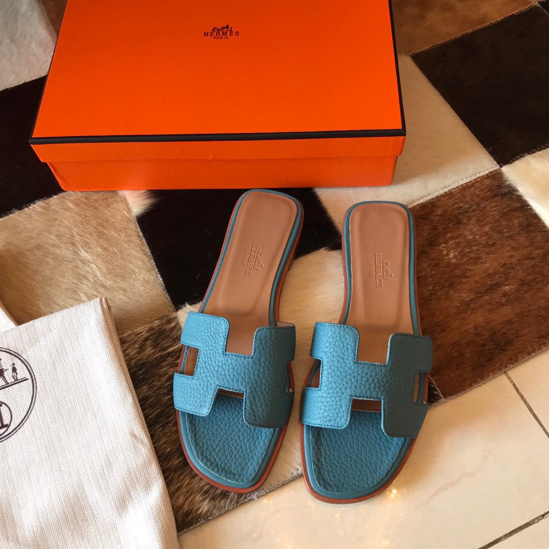 Hermes Oran Slide Sandals In Blue Jean Clemence Leather - Image 3