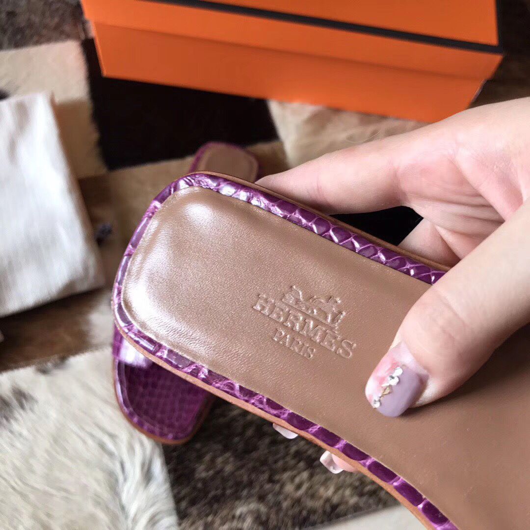 Hermes Oran Sandals In Purple Shiny Niloticus Crocodile - Image 5