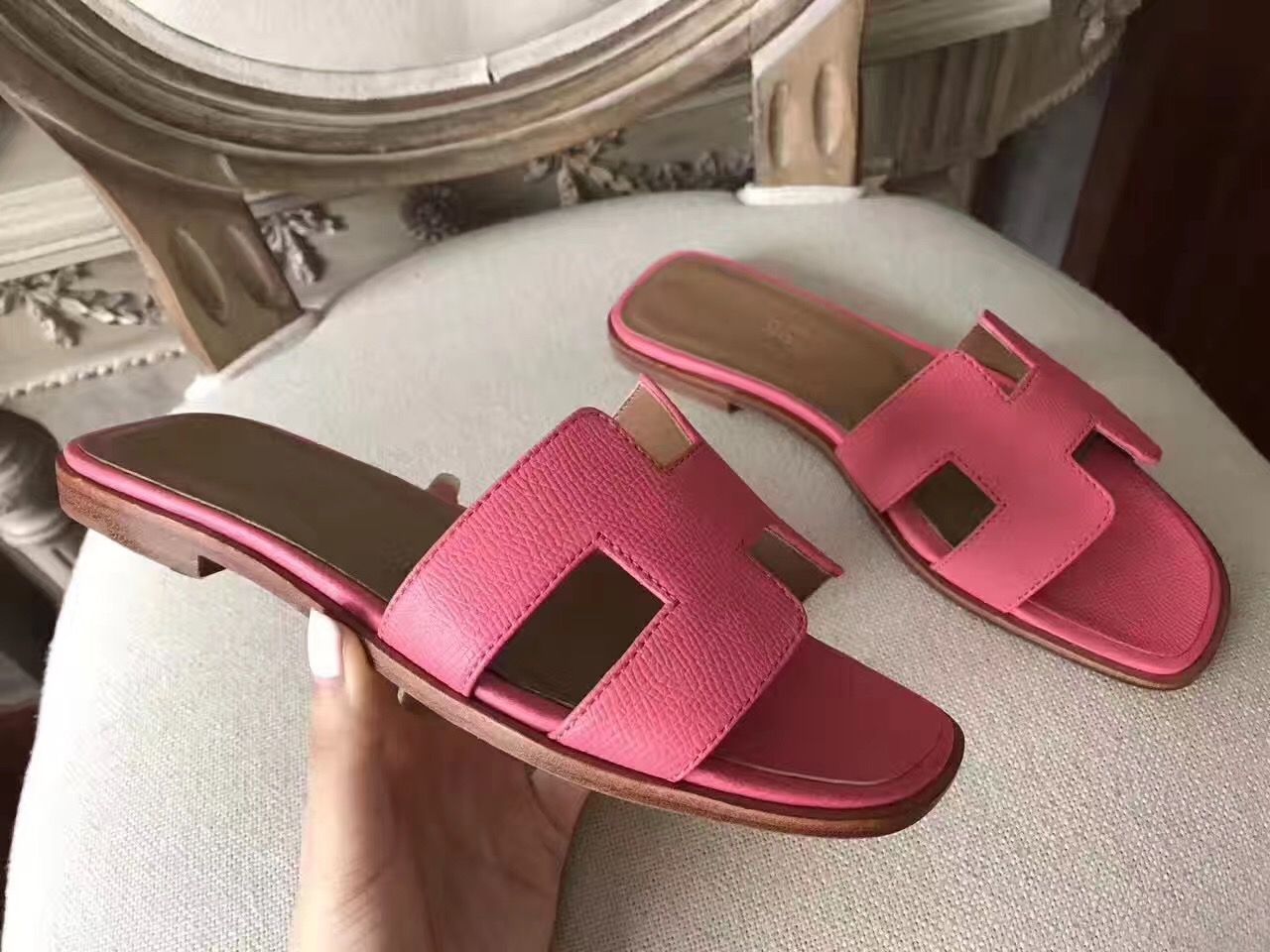 Hermes Oran Sandals In Rose Confetti Epsom Leather - Image 7