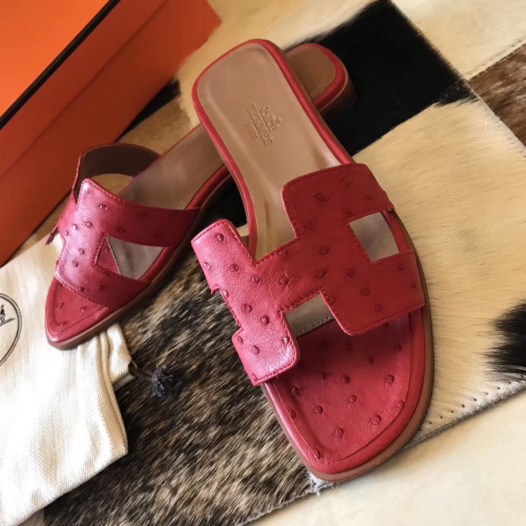 Hermes Oran Sandals In Red Ostrich Leather - Image 3