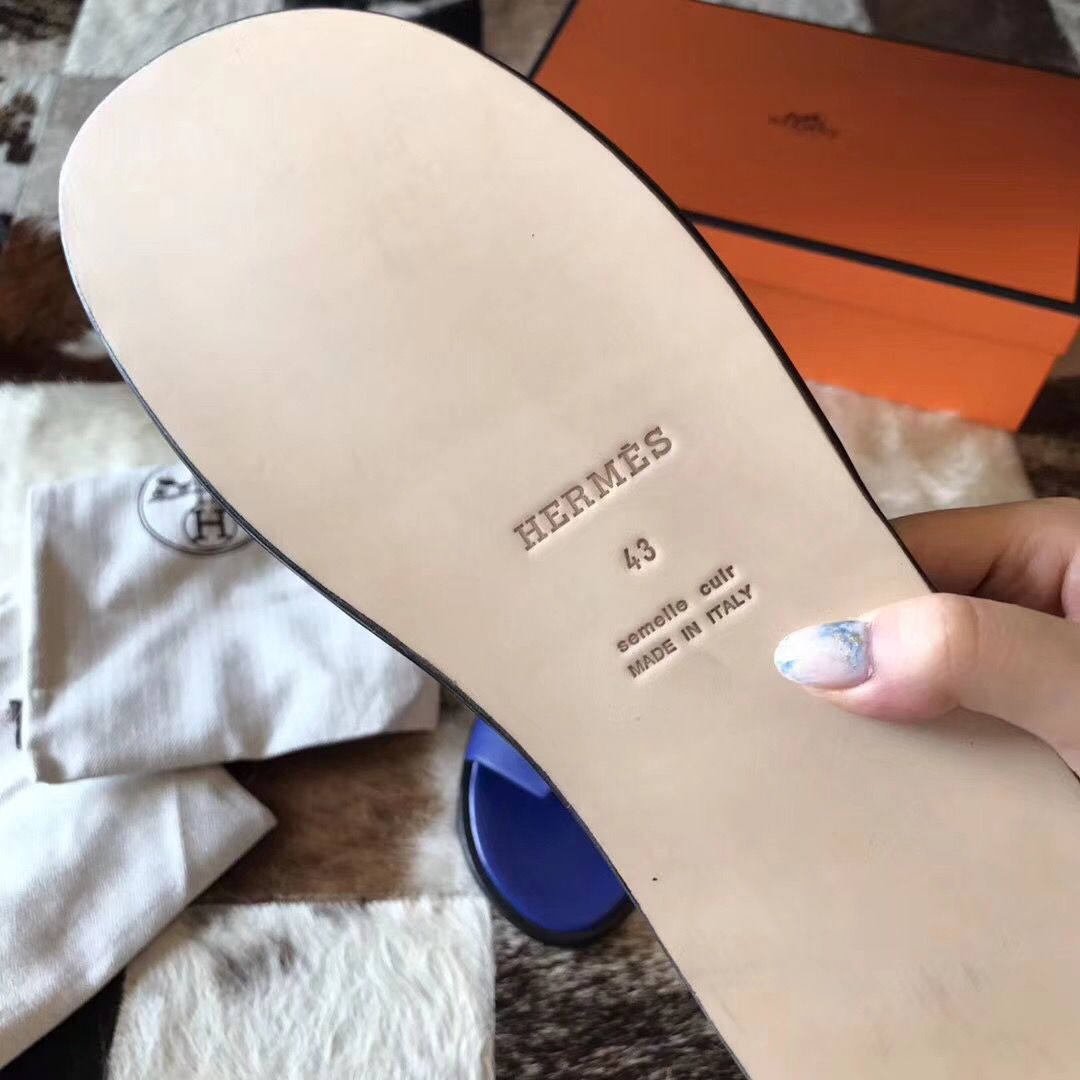 Hermes Izmir Sandals In Electric Blue Epsom Leather - Image 5