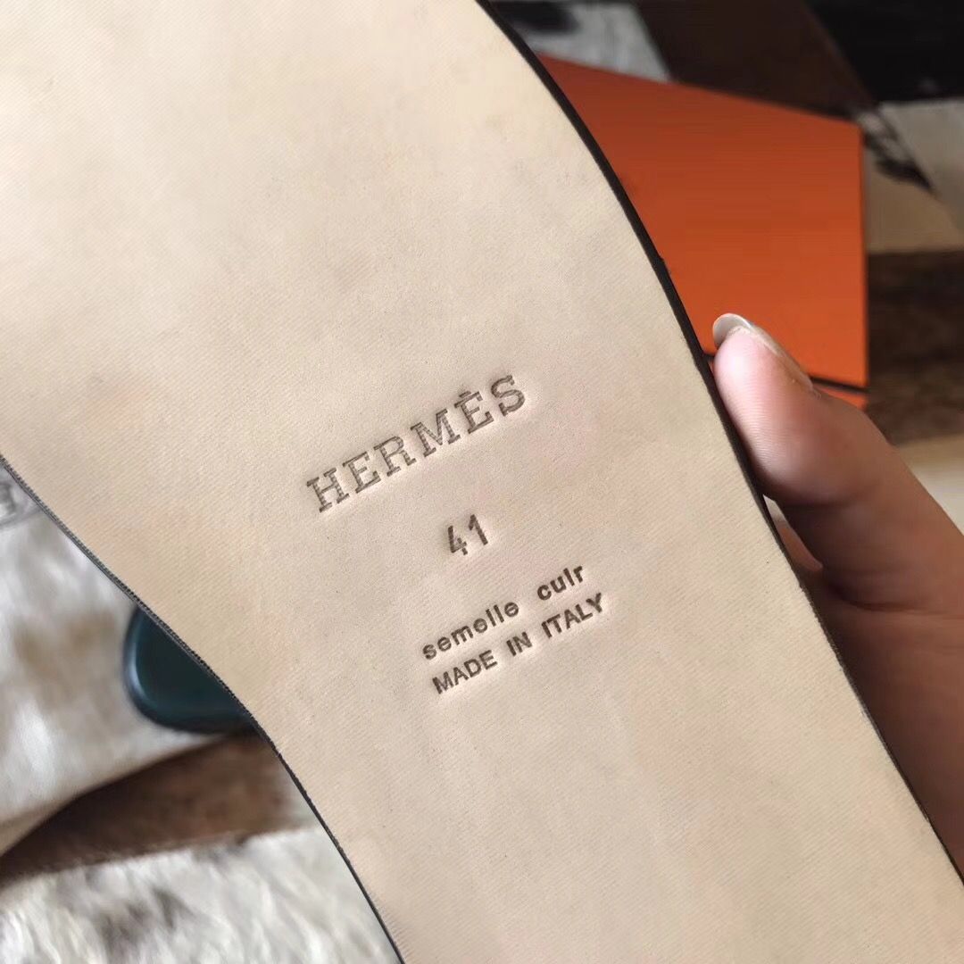 Hermes Izmir Sandals In Green Suede Leather - Image 5