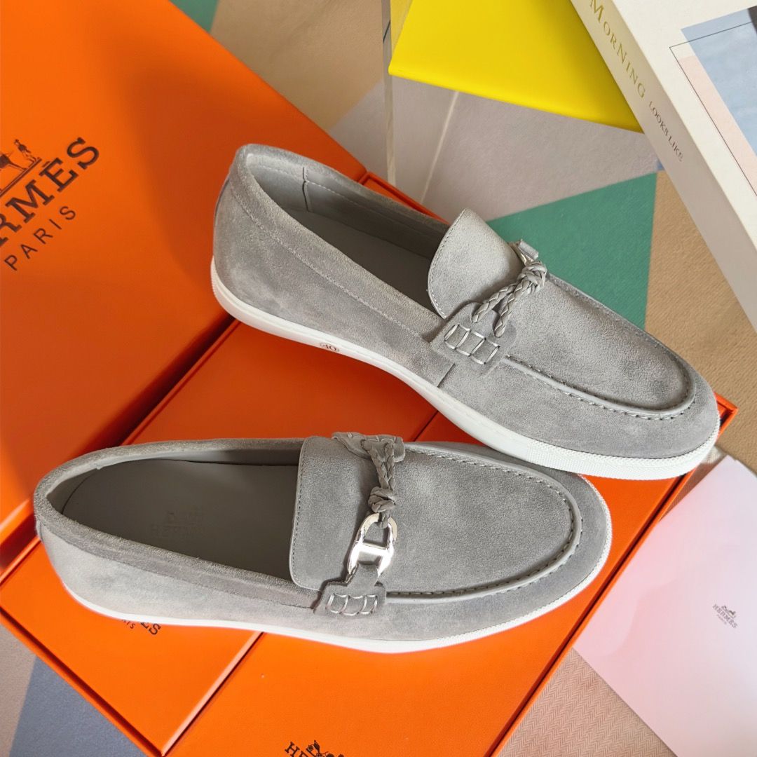 Hermes Men's Ignacio Loafers in Gris Nuage Suede Calfskin - Image 8