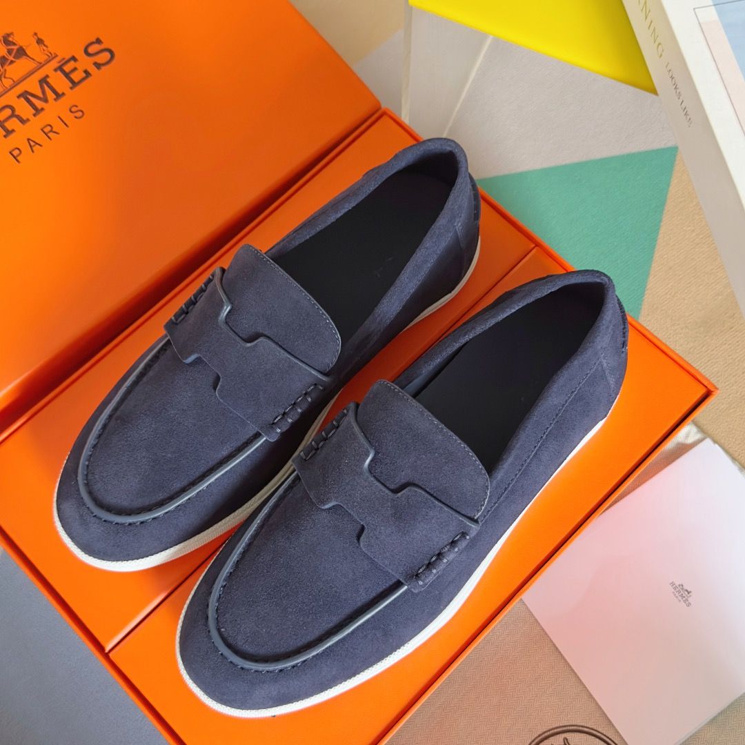 Hermes Men's Job Loafers in Blue Suede Calfskin - Image 7