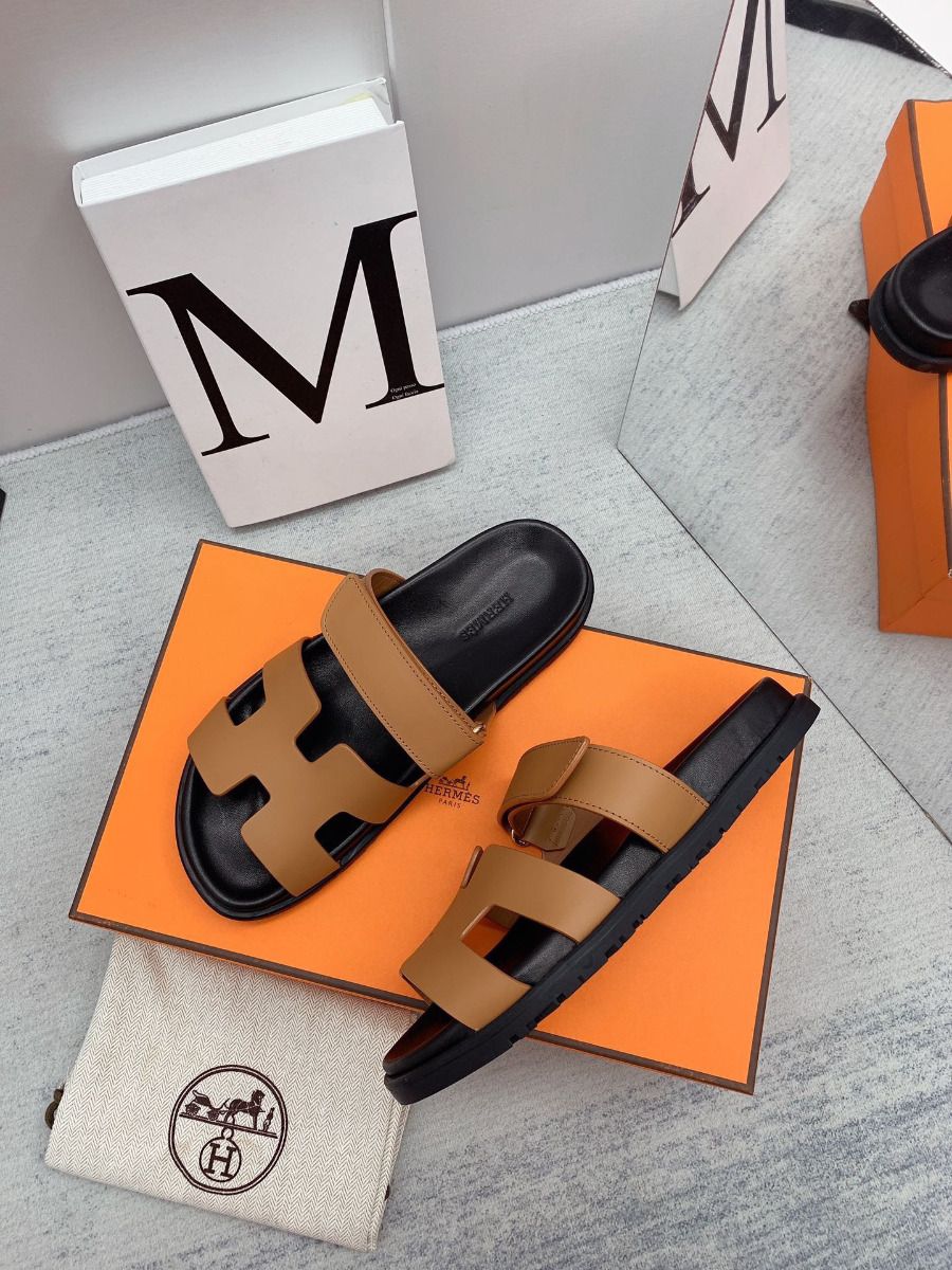 Hermes Men's Chypre Sandals in Brown Calfskin - Image 7