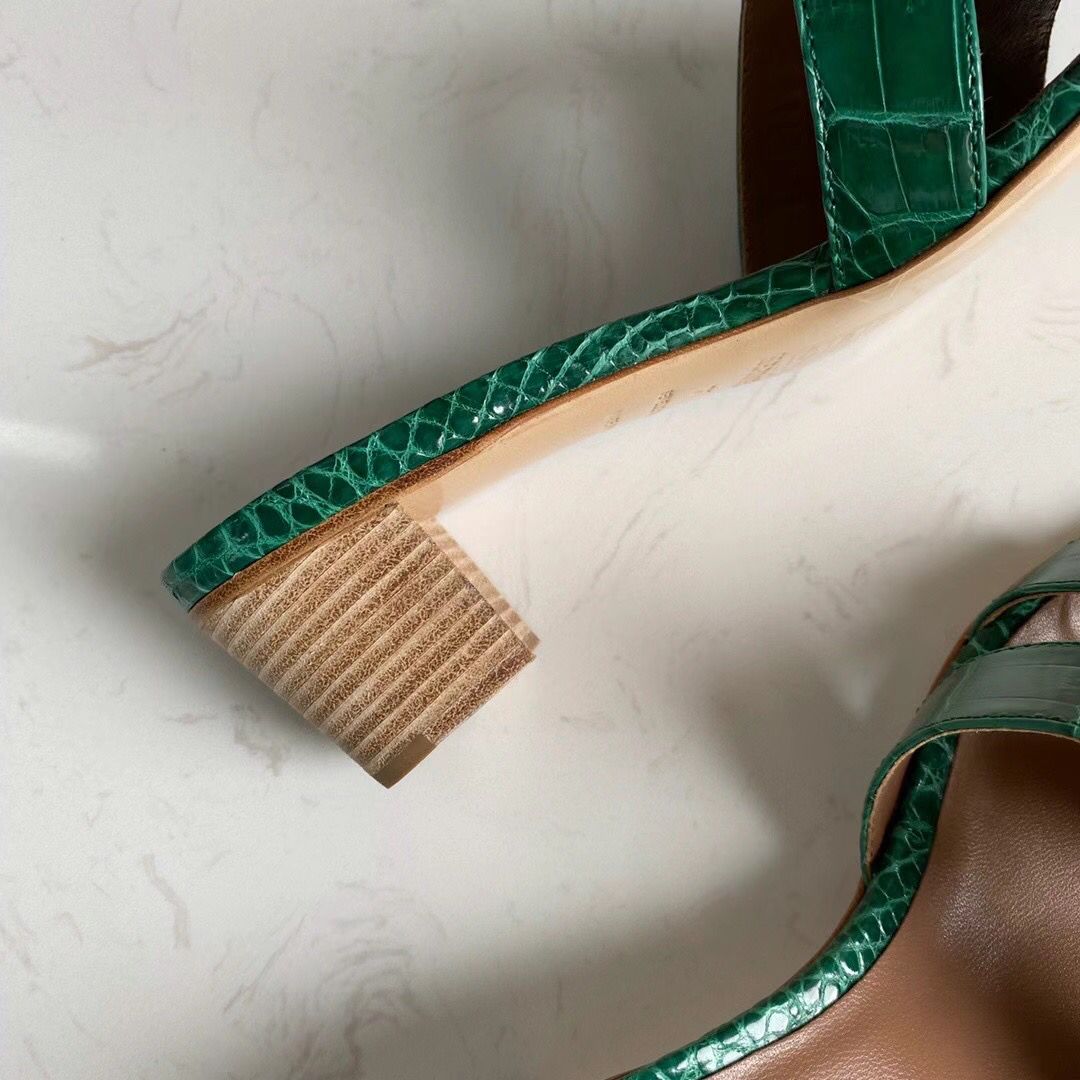 Hermes Oasis Sandals In Green Shiny Niloticus Crocodile - Image 5