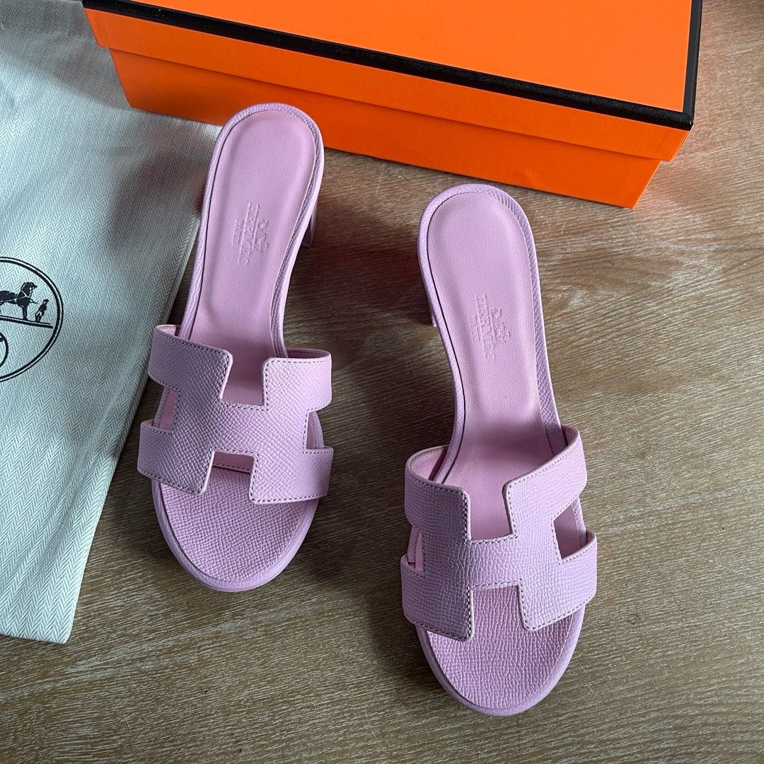 Hermes Oasis Sandals in Mauve Sylvestre Epsom Calfskin - Image 6