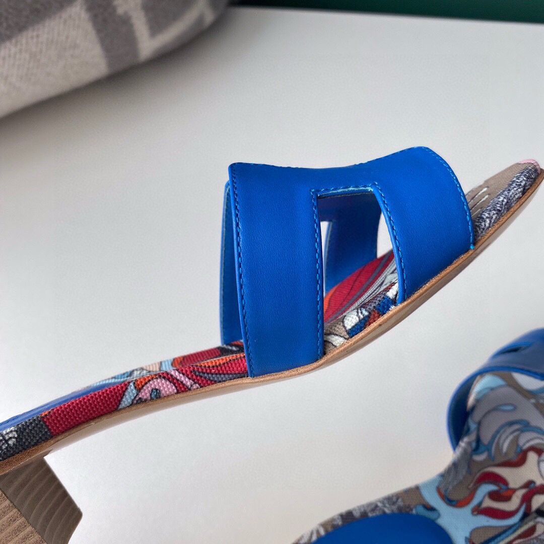 Hermes Oasis Sandals in Blue Swift Leather with Botanique Printed - Image 4