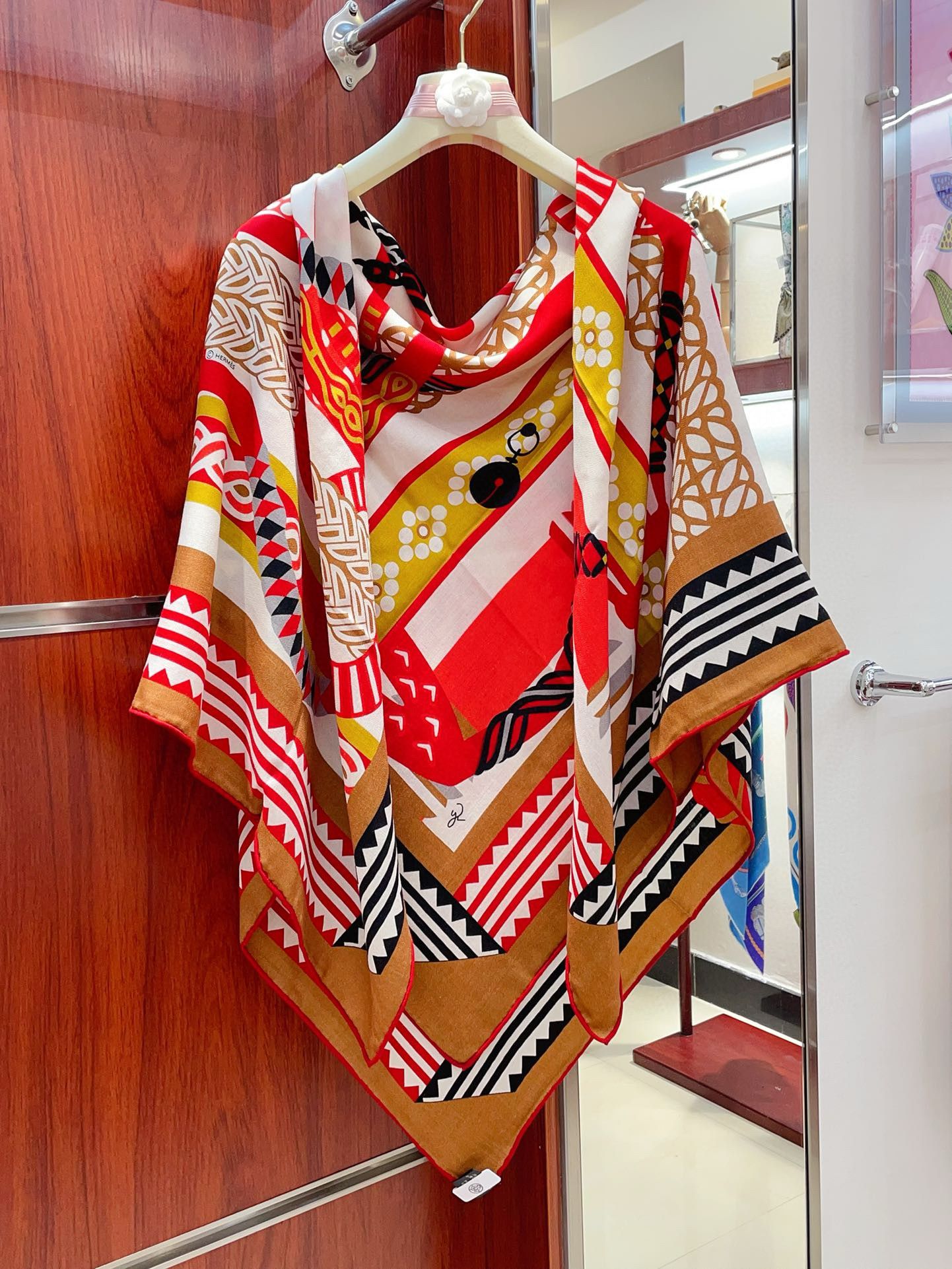 Hermes Noisette Fantaisie d'Etriers Shawl 140 - Image 5