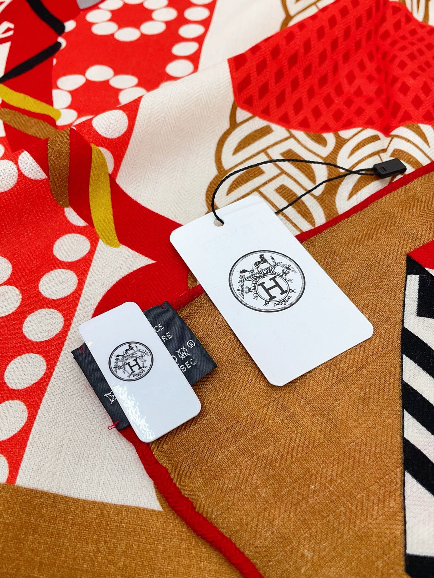 Hermes Noisette Fantaisie d'Etriers Shawl 140 - Image 8