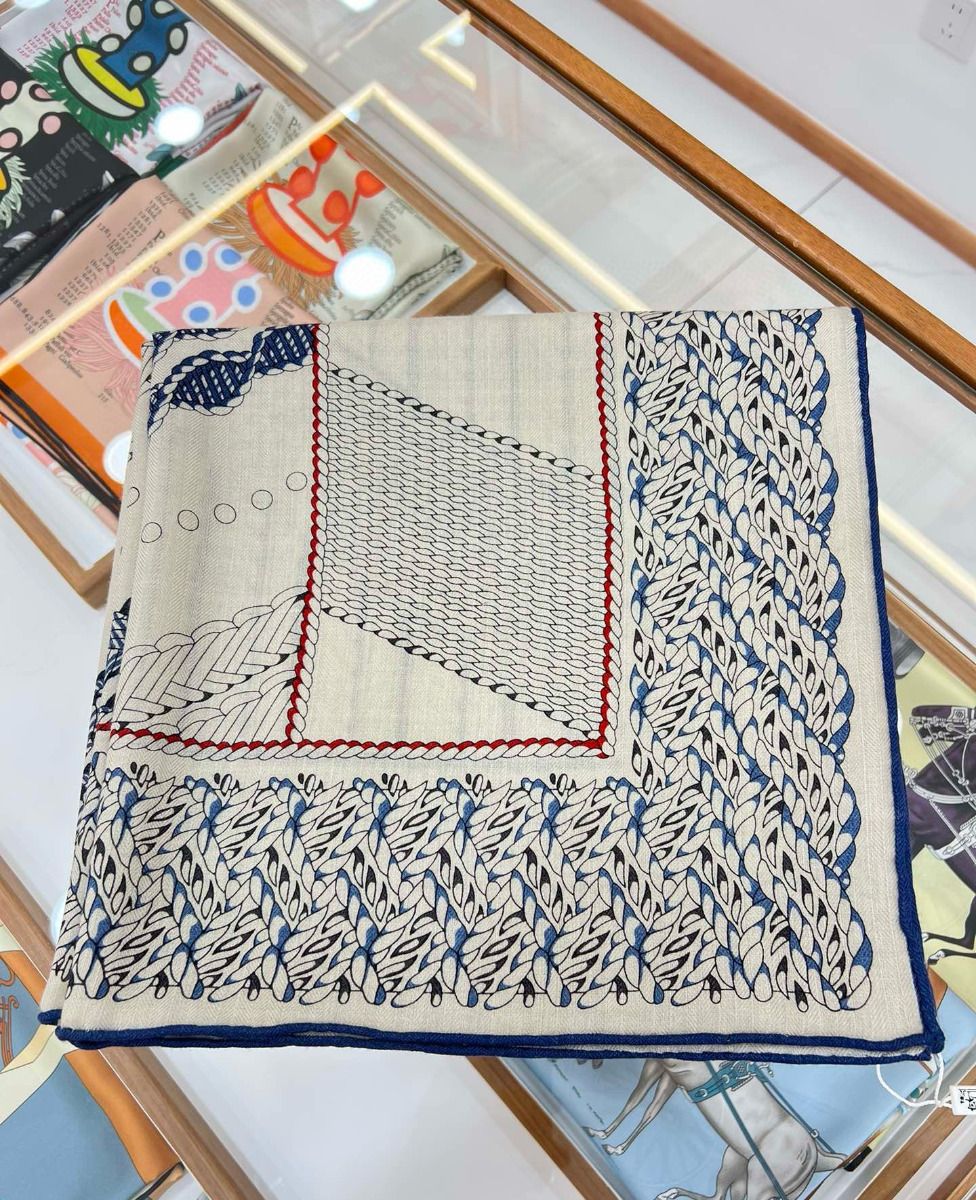 Hermes Grey Dressage Tressage Shawl 140 - Image 5