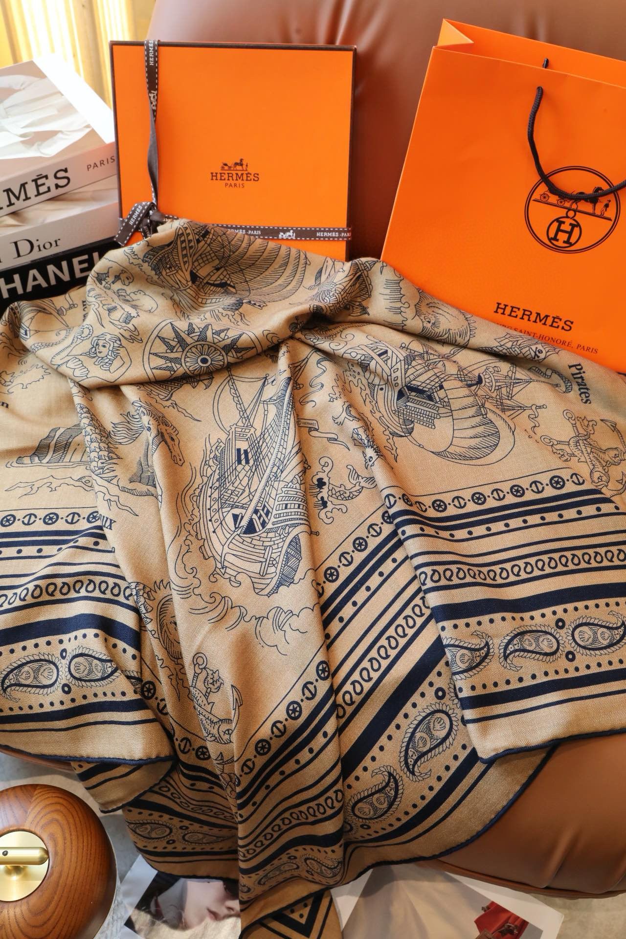 Hermes Caramel Tatouages Marins Bandana Shawl 140 - Image 3