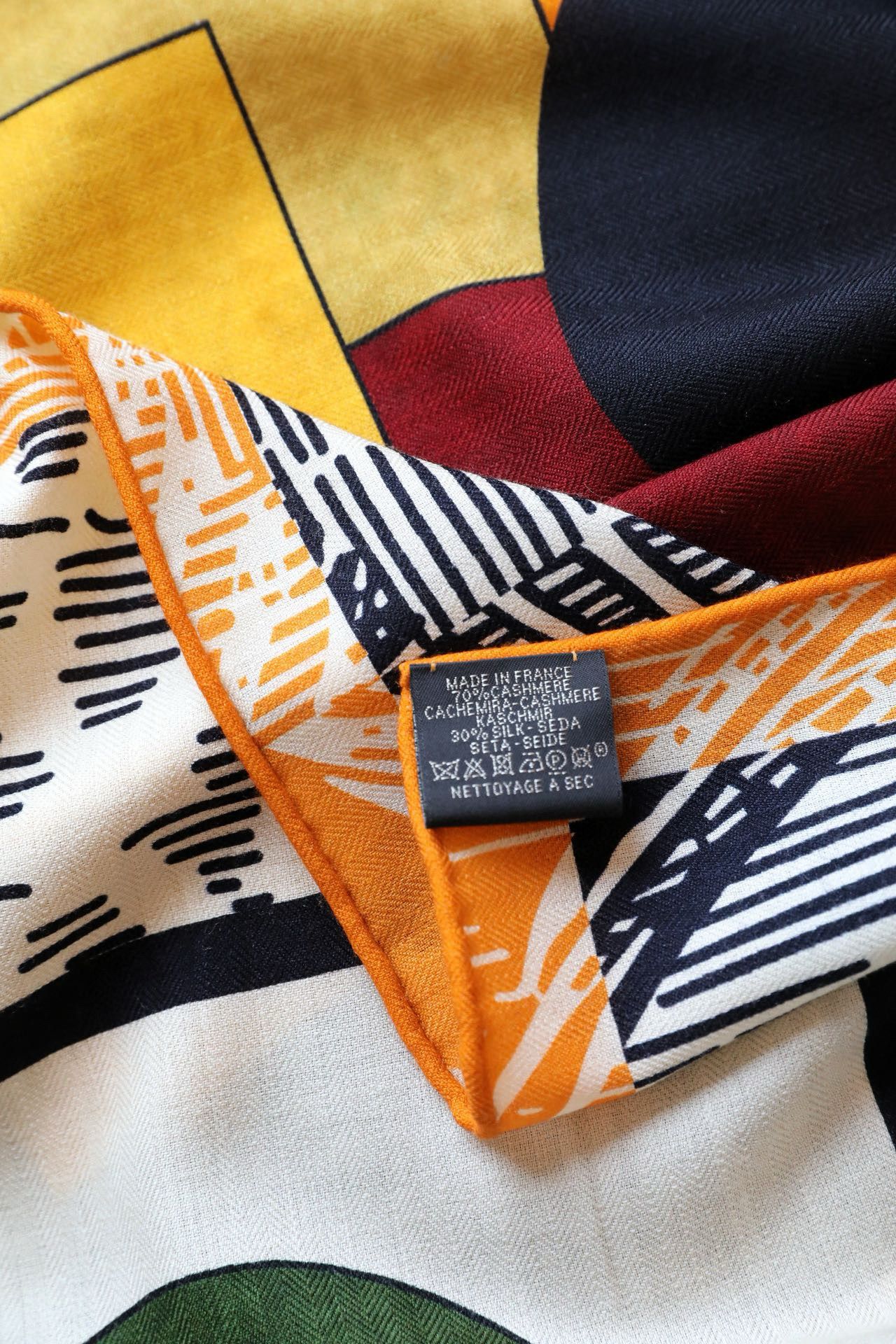 Hermes Black/White Cavalier en Formes Shawl 140 - Image 10