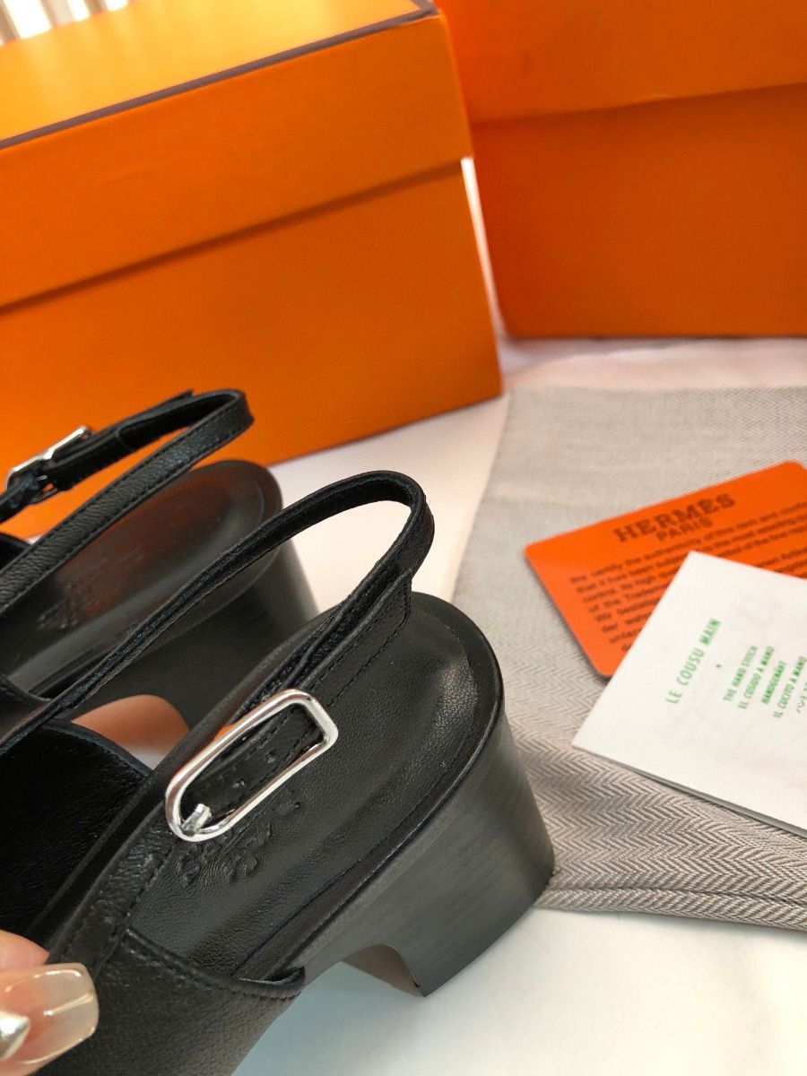 Hermes Infinie 50 Slingback Pumps in Black Leather - Image 5