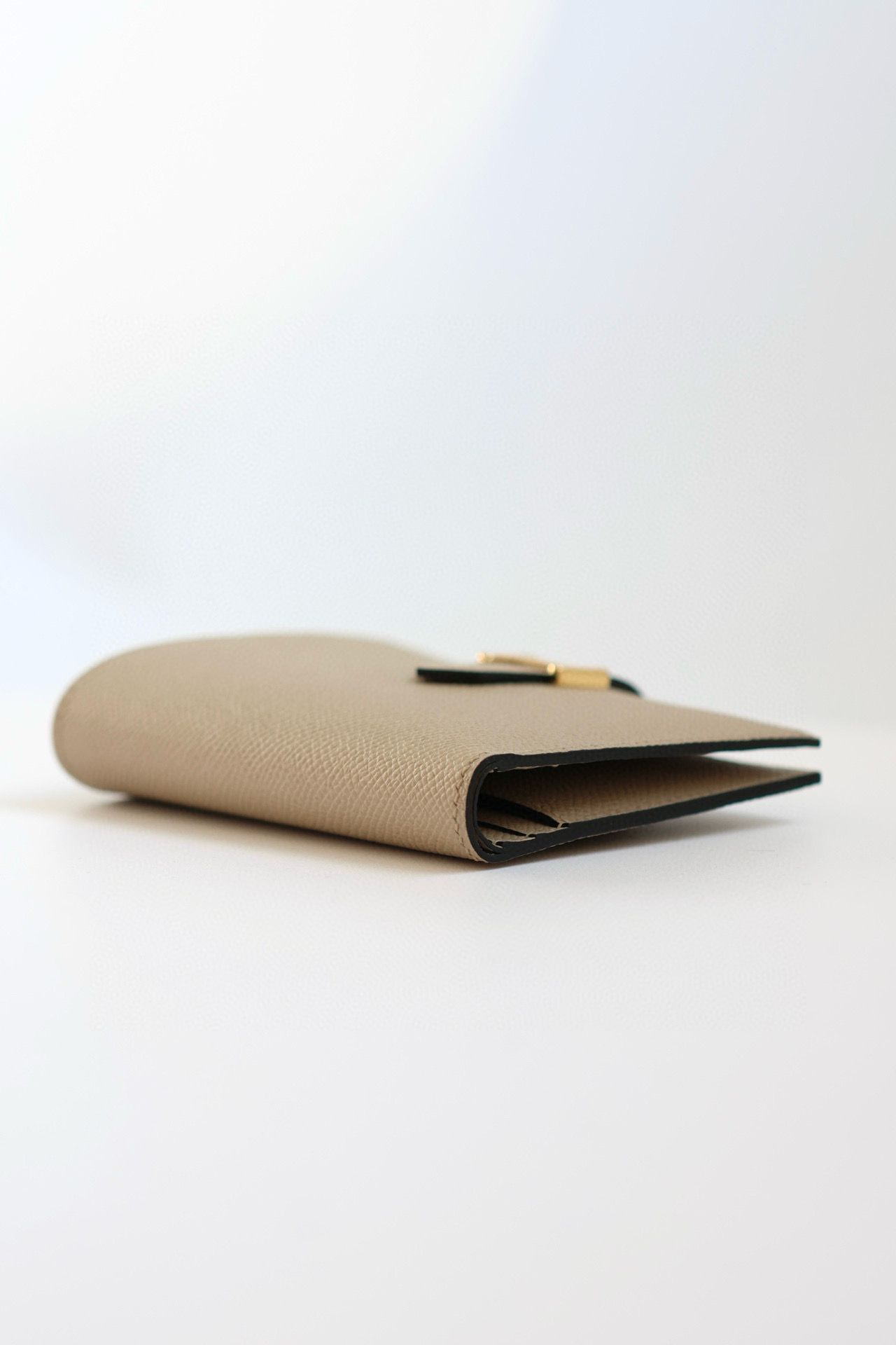 Hermes Bearn Compact Handmade Wallet in Trench Epsom Calfskin - Image 9