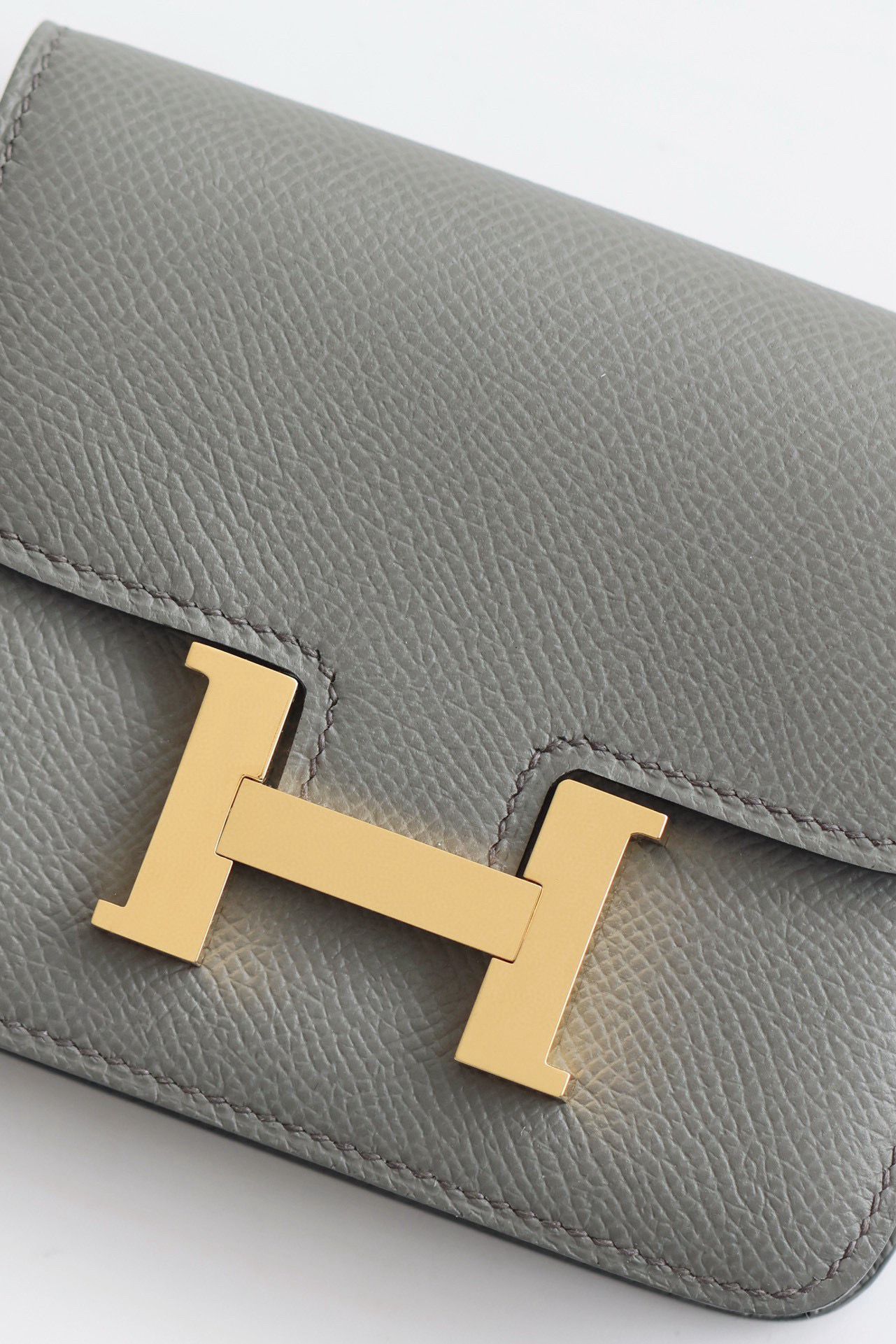 Hermes Constance Slim Wallet in Gris Meyer Epsom Calfskin - Image 6