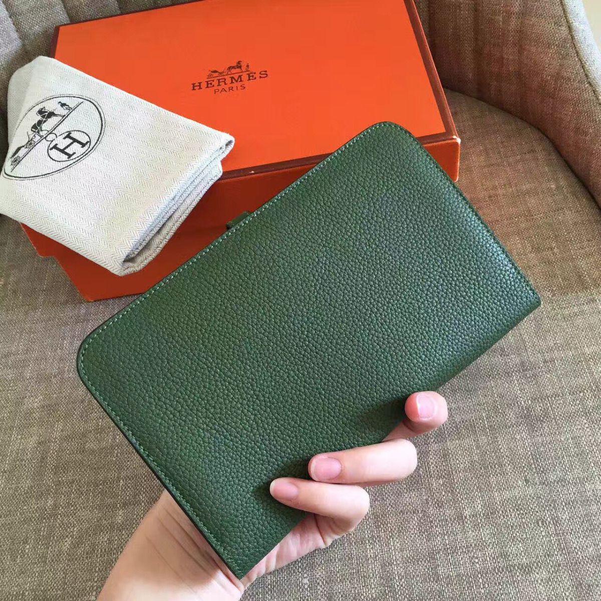 Hermes Dogon Duo Wallet In Green Clemence Leather - Image 8
