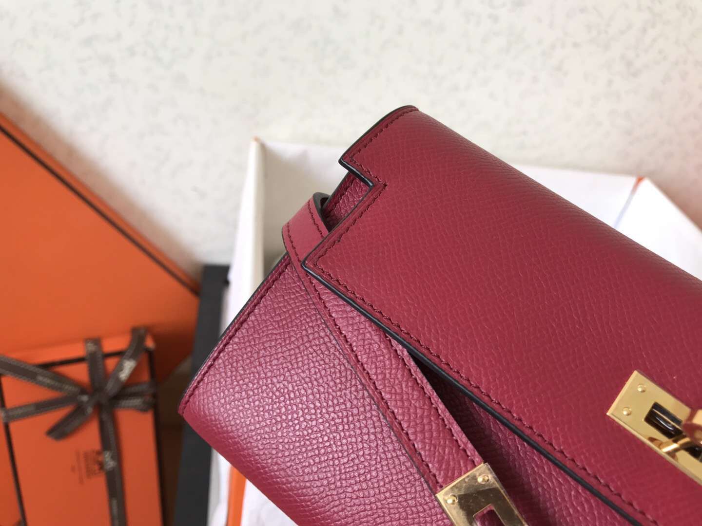 Hermes Kelly Classic Long Wallet In Ruby Epsom Leather - Image 5