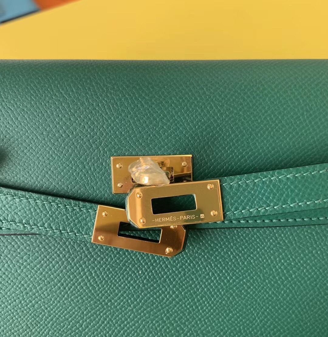 Hermes Kelly Classique To Go Wallet In Malachite Epsom Calfskin - Image 5