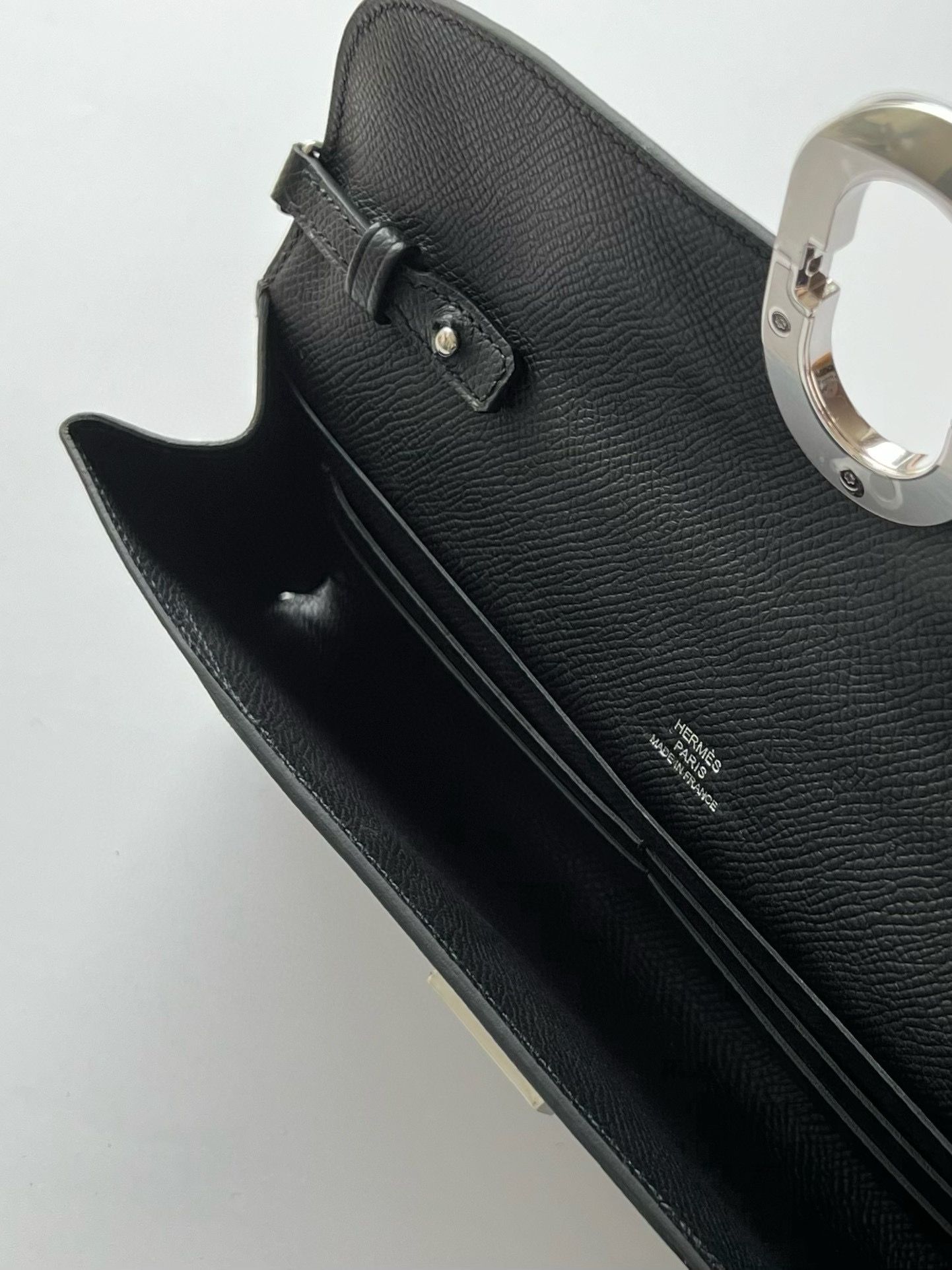 Hermes Maillon To Go Wallet in Black Epsom Calfskin - Image 9